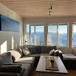 Apartment Sauna & Mountain Views - Ski-in Ski-out Luxury