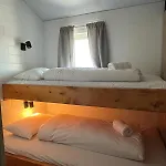 Sauna & Mountain Views - Ski-in Ski-out Luxury Apartment