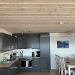 Sauna & Mountain Views - Ski-in Ski-out Luxury Apartment *