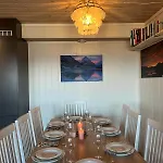 Sauna & Mountain Views - Ski-in Ski-out Luxury Apartment Voss