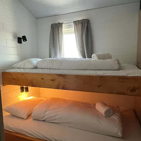 Sauna & Mountain Views - Ski-in Ski-out Luxury Apartament