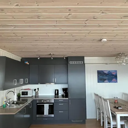 Sauna & Mountain Views - Ski-in Ski-out Luxury Apartament *