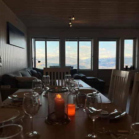 Sauna & Mountain Views - Ski-in Ski-out Luxury Apartment *